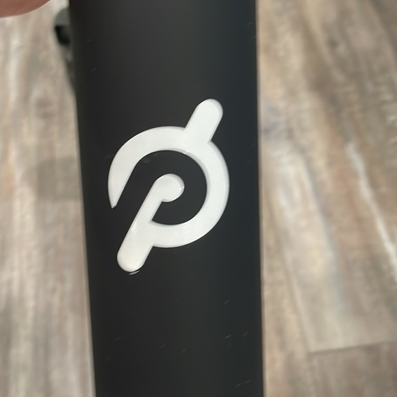 Peloton Glass Water Bottle - Picture 2 of 4